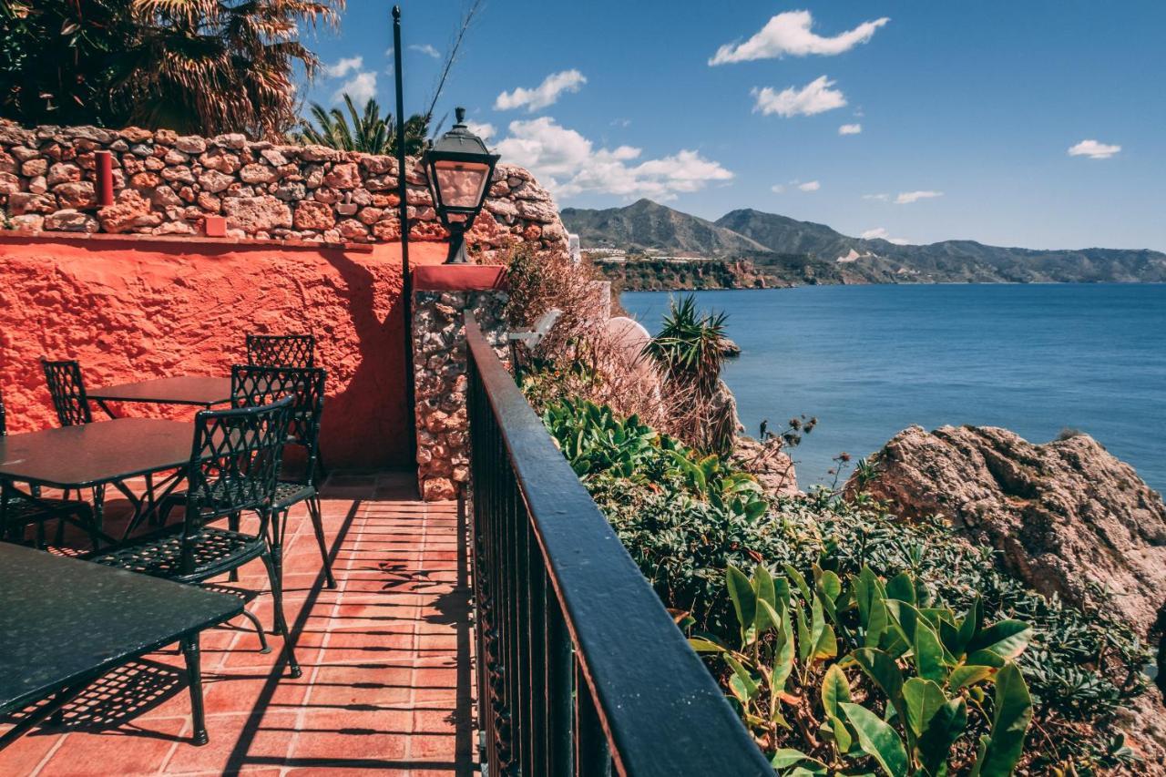 Hotel Carabeo Nerja Exterior photo